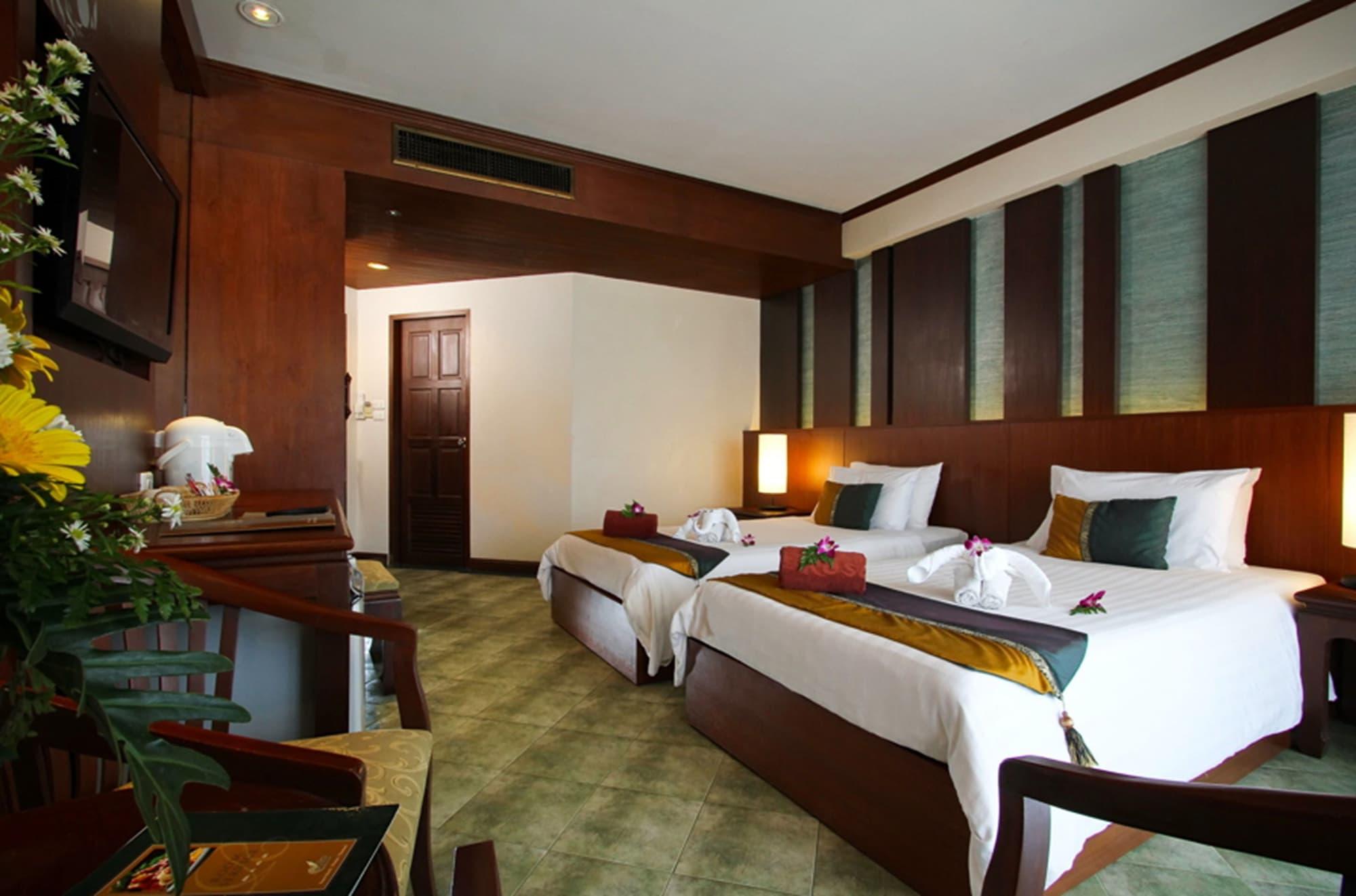 Baan Karonburi Resort Bagian luar foto