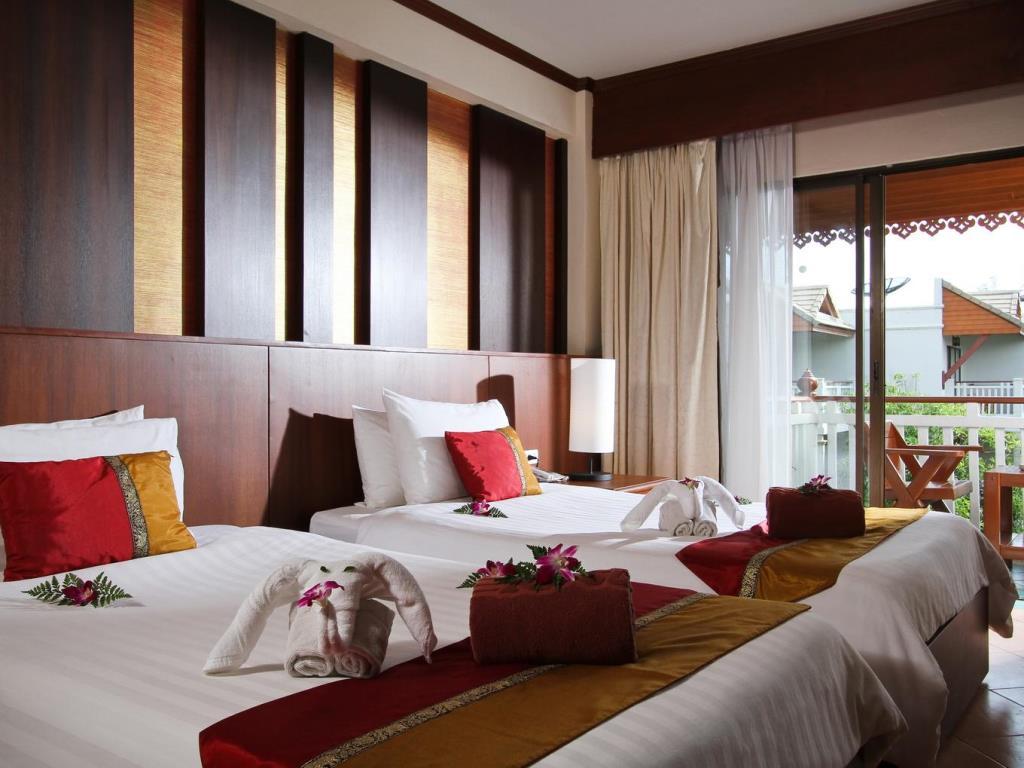 Baan Karonburi Resort Bagian luar foto