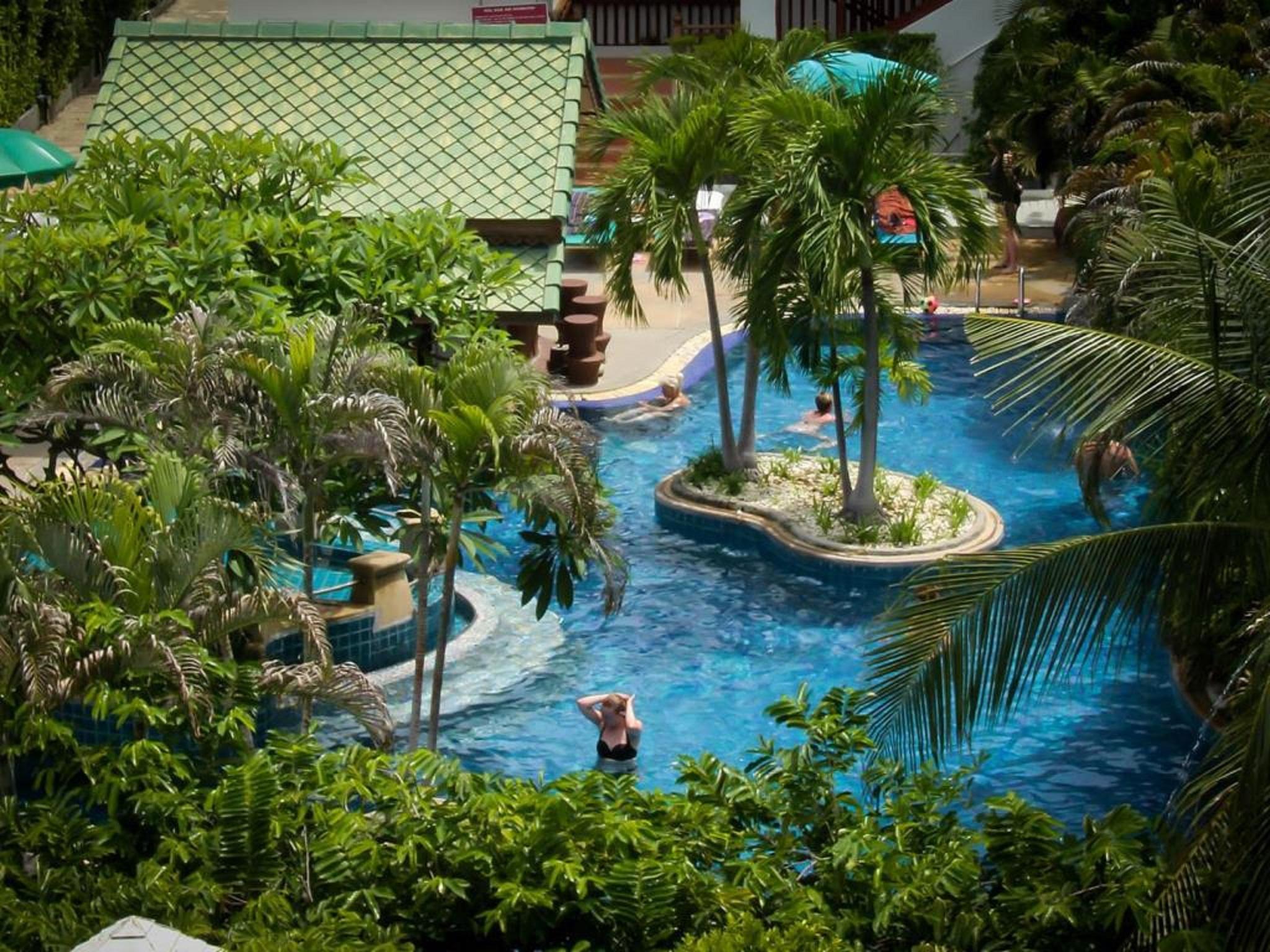 Baan Karonburi Resort Bagian luar foto