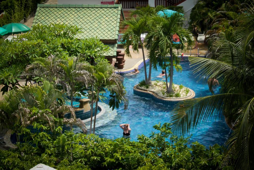 Baan Karonburi Resort Bagian luar foto