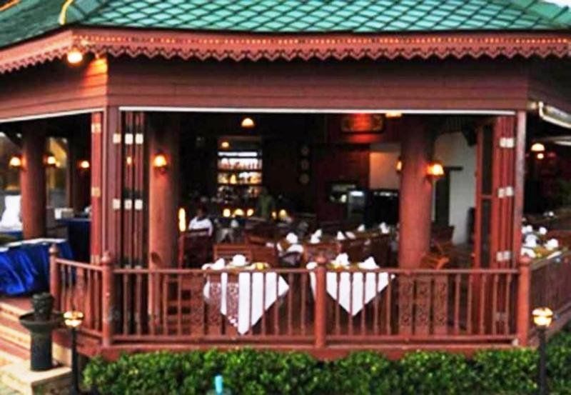 Baan Karonburi Resort Bagian luar foto