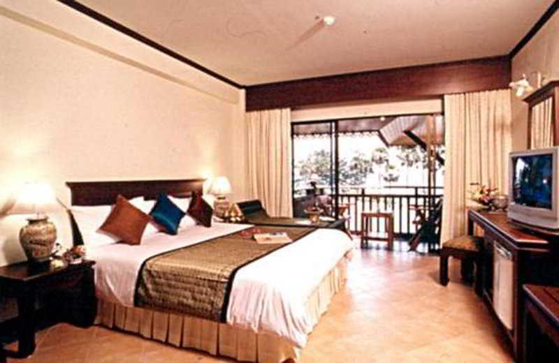 Baan Karonburi Resort Bagian luar foto