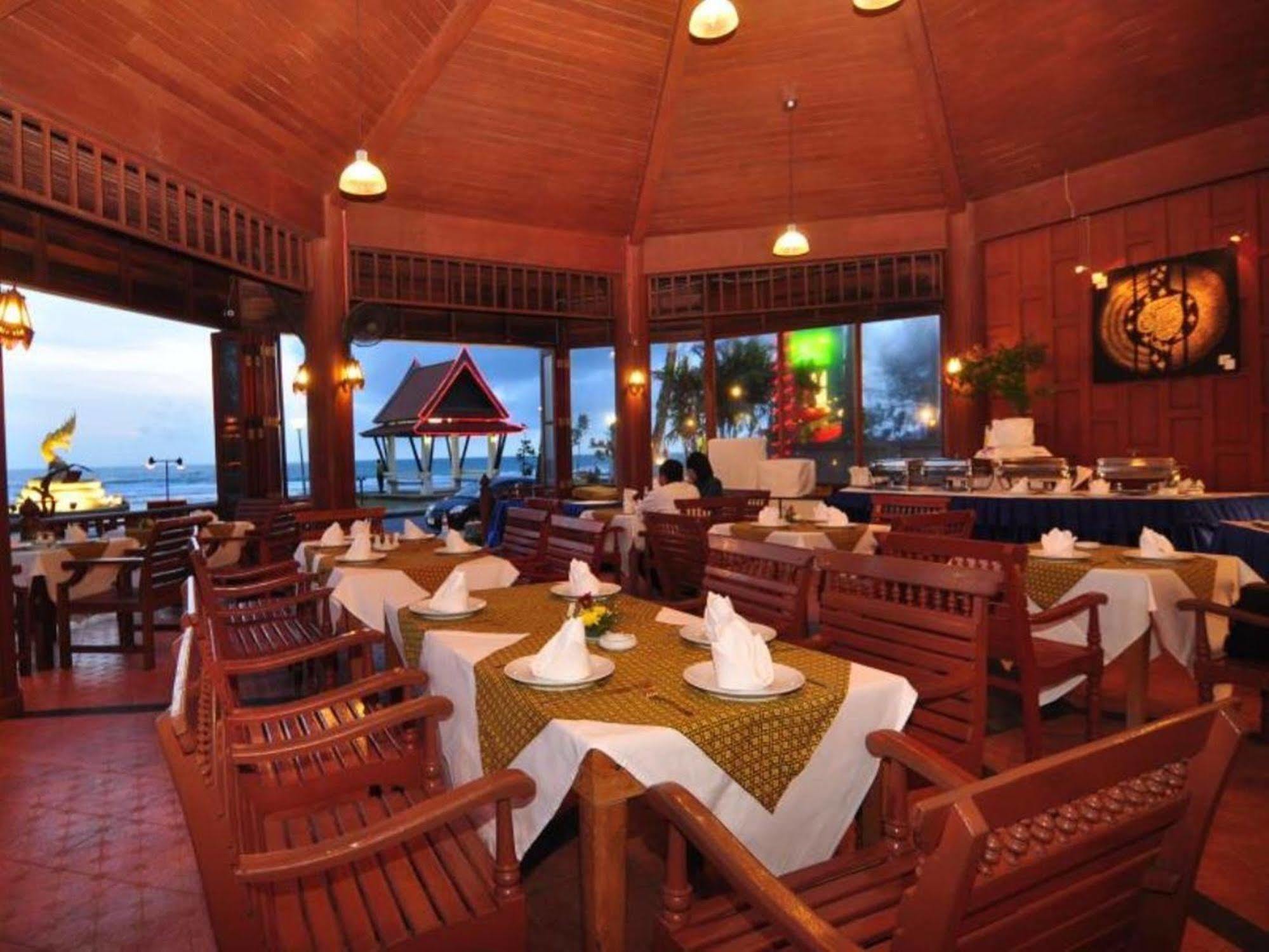 Baan Karonburi Resort Bagian luar foto