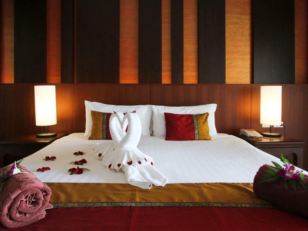 Baan Karonburi Resort Bagian luar foto